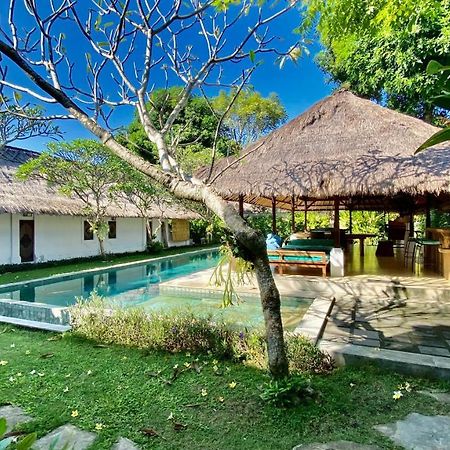 Blind Dog Inn Sanur Екстериор снимка