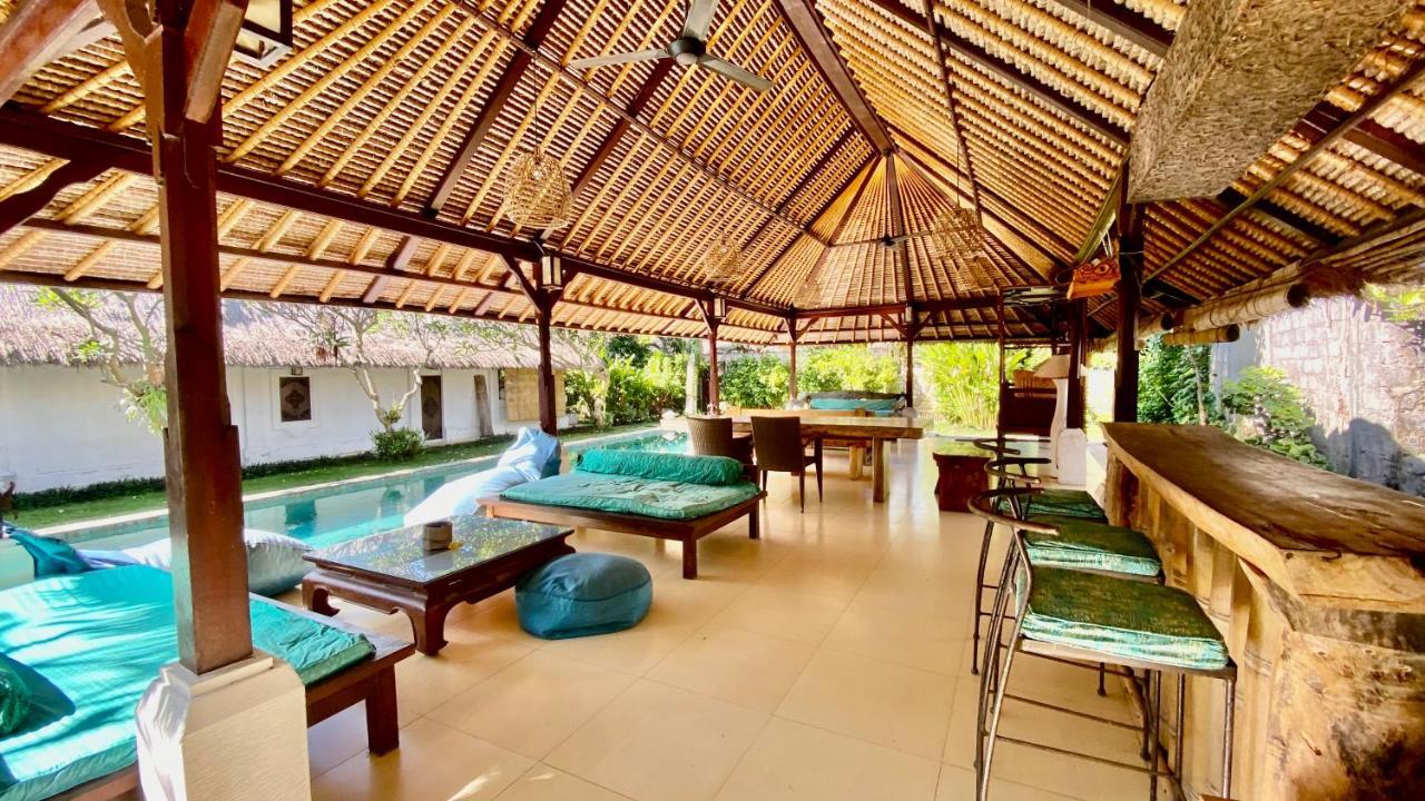 Blind Dog Inn Sanur Екстериор снимка
