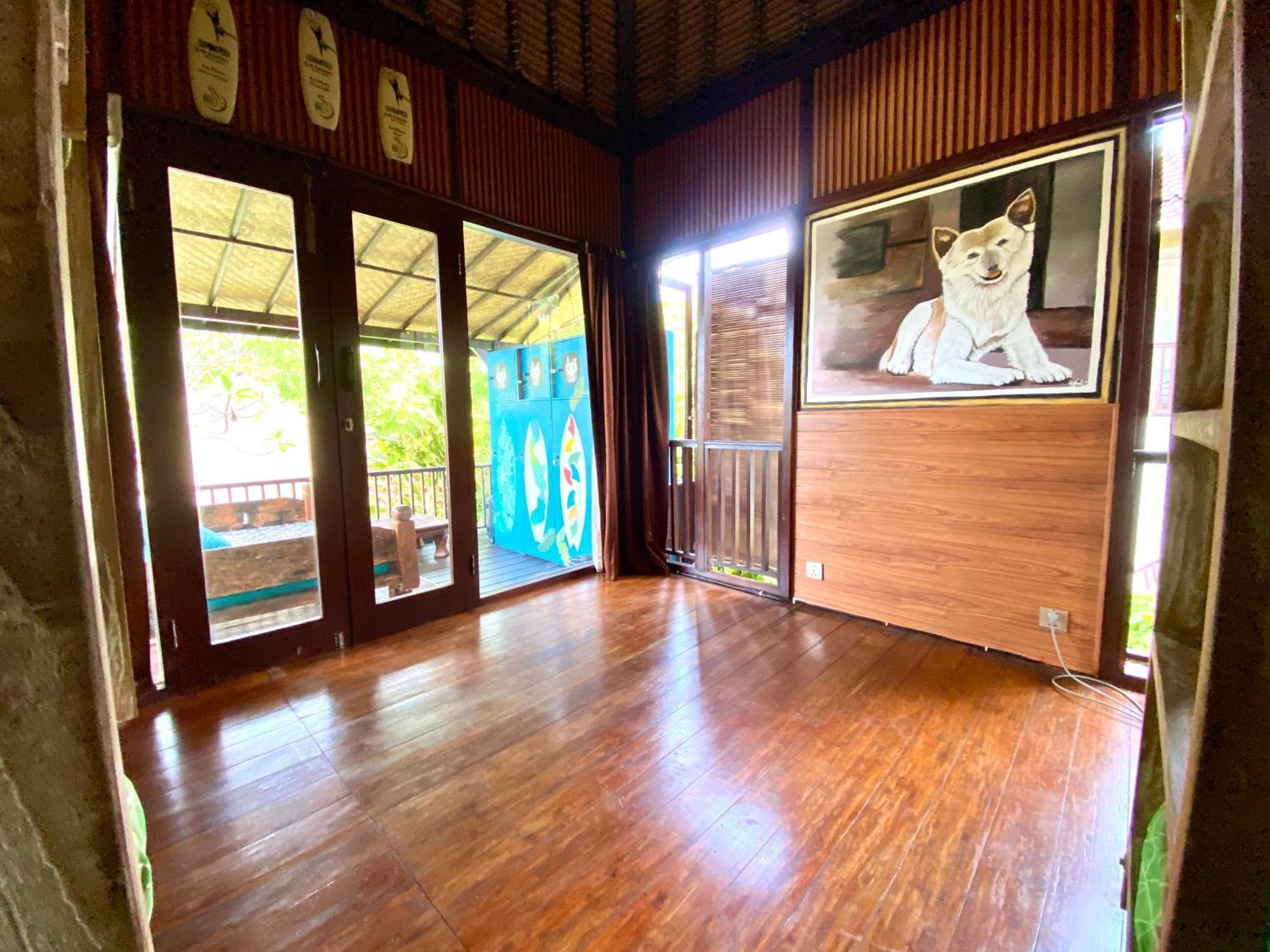 Blind Dog Inn Sanur Екстериор снимка