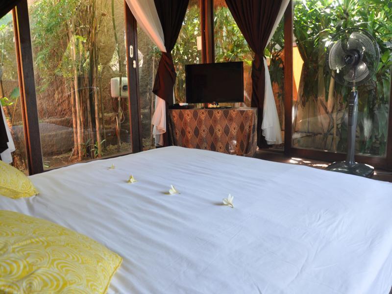 Blind Dog Inn Sanur Екстериор снимка